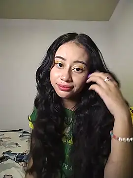 Snapshot of L0lita_Emi12 chatting on 30, 5, 2026 L0lita Emi12 online show from 30, 5, 2026
