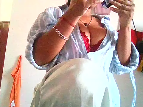 Snapshot of RubinaKhan6 chatting on 10, 6, 2026 RubinaKhan6 online show from 10, 6, 2026