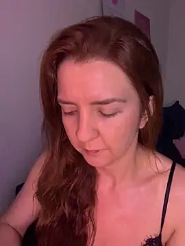 Snapshot of therealgingerr chatting on 11, 5, 2026 therealgingerr online show from 11, 5, 2026
