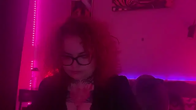 Snapshot of altpersonaa chatting on 13, 5, 2026 altpersonaa online show from 13, 5, 2026