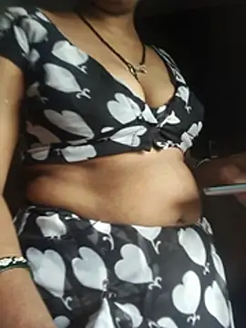 Snapshot of sexy_riya16 chatting on 4, 8, 2026 sexy riya16 online show from 4, 8, 2026