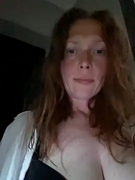 Snapshot of MillaSmileX chatting on 2, 6, 2026 MillaSmileX online show from 2, 6, 2026