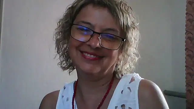 ElizabethGorden online show from 28, 6, 2026