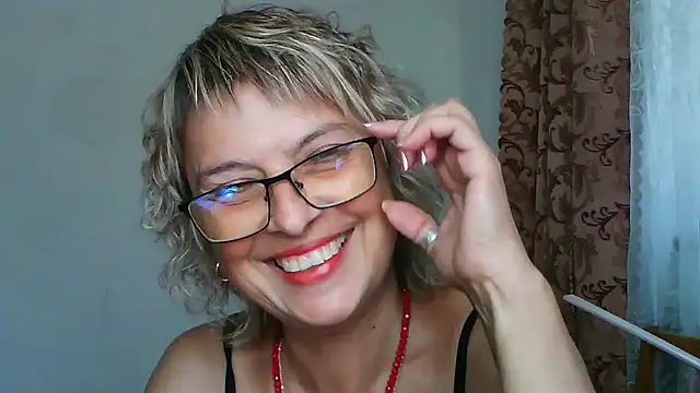 ElizabethGorden online show from 26, 7, 2026