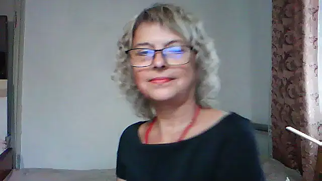 ElizabethGorden online show from 28, 7, 2026