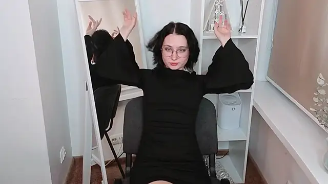 ColleenCabe online show from 15, 5, 2026