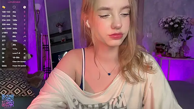 Snapshot of Eve_Dark_Side chatting on 3, 6, 2026 Eve Dark Side online show from 3, 6, 2026