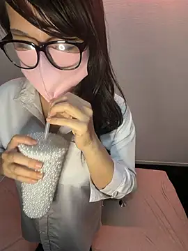 Snapshot of splash-Queen-ma chatting on 7, 6, 2026 splash-Queen-ma online show from 7, 6, 2026
