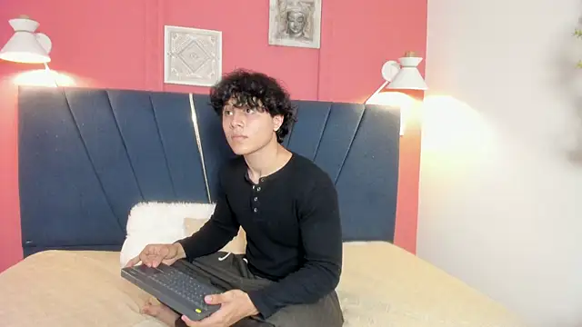 Snapshot of latin_beast4 chatting on 8, 6, 2026 latin beast4 online show from 8, 6, 2026
