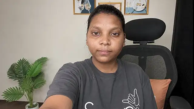 TANIYA8651 online show from 16, 5, 2026