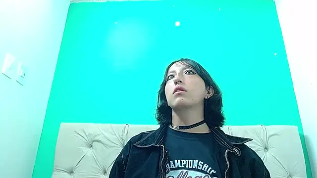 Snapshot of amoremerchmar chatting on 15, 6, 2026 amoremerchmar online show from 15, 6, 2026