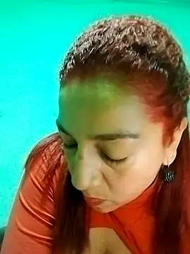 Snapshot of Tumilf chatting on 11, 6, 2026 Tumilf online show from 11, 6, 2026