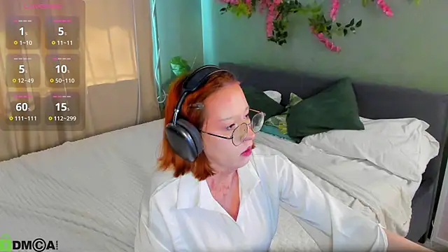 Maya foxy online show from 5, 6, 2026