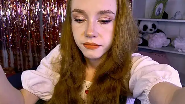 Snapshot of MilaSiren chatting on 5, 6, 2026 MilaSiren online show from 5, 6, 2026