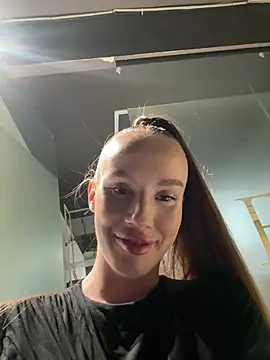 Snapshot of Jasmin_Glow chatting on 26, 6, 2026 Jasmin Glow online show from 26, 6, 2026
