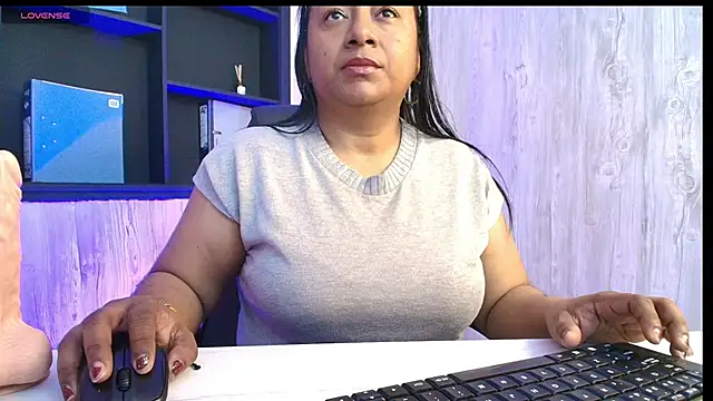 Snapshot of Rachell_Carter chatting on 17, 6, 2026 Rachell Carter online show from 17, 6, 2026