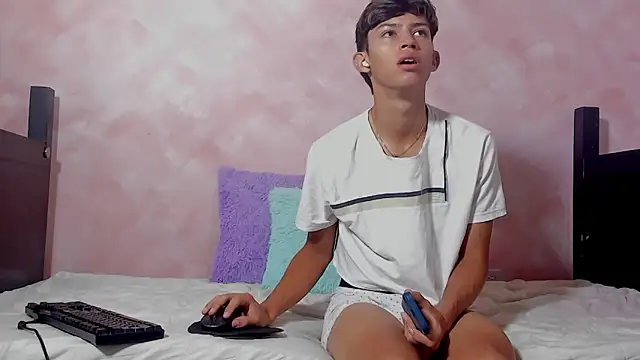 Baby noahtt online show from 22, 5, 2026