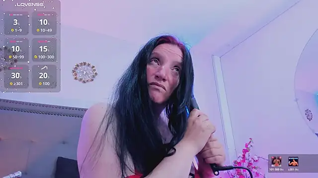 CloeMature online show from 11, 6, 2026