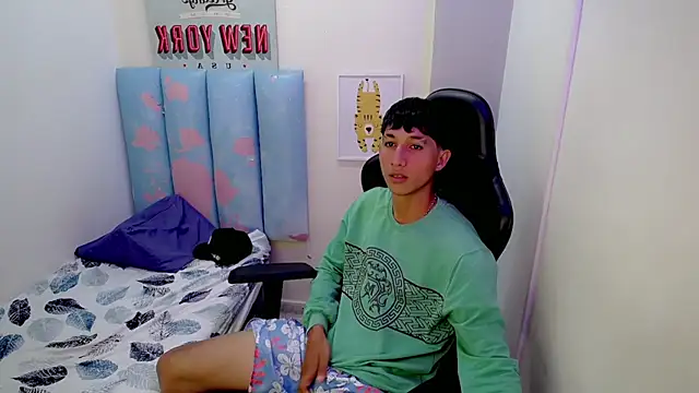 liam play online show from 7, 5, 2026