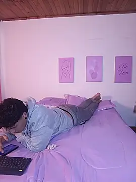 Wildseductor1 online show from 17, 6, 2026