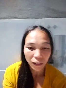 Snapshot of Min-meo chatting on 8, 5, 2026 Min-meo online show from 8, 5, 2026