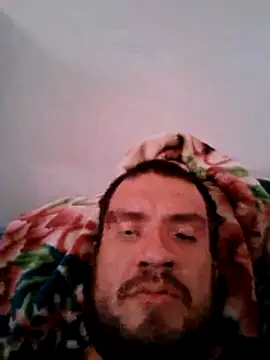 Almircorral2211 online show from 22, 6, 2026