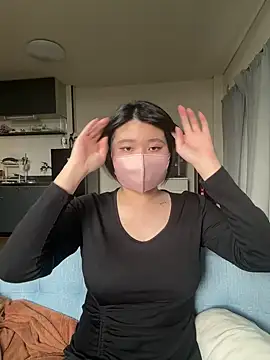 Snapshot of inaho_chan chatting on 9, 5, 2026 inaho chan online show from 9, 5, 2026