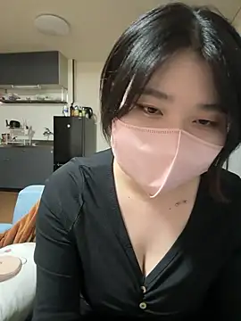 Snapshot of inaho_chan chatting on 14, 5, 2026 inaho chan online show from 14, 5, 2026