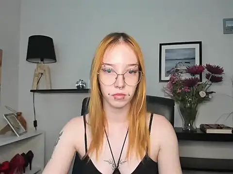 Snapshot of foxSonya chatting on 15, 6, 2026 foxSonya online show from 15, 6, 2026