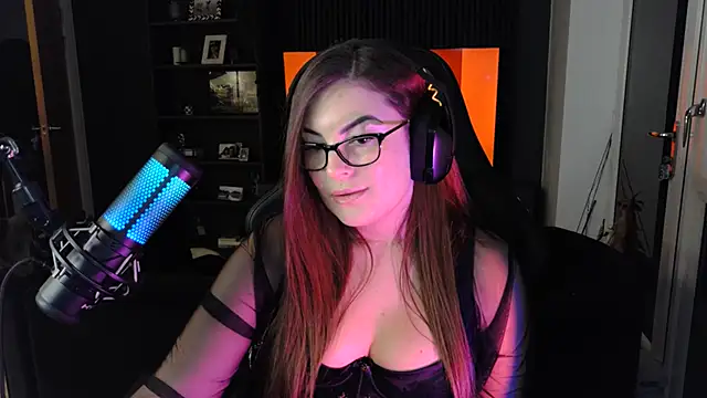 Snapshot of AvaKayley chatting on 14, 5, 2026 AvaKayley online show from 14, 5, 2026