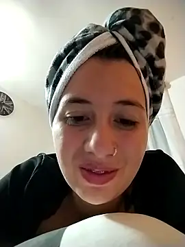 Annie loveer online show from 14, 6, 2026