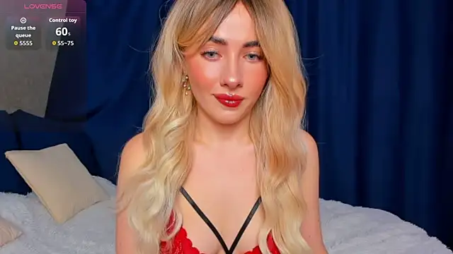 Snapshot of SabrinaKarter chatting on 17, 5, 2026 SabrinaKarter online show from 17, 5, 2026
