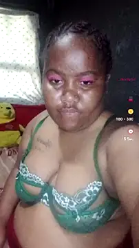 Snapshot of ChubbyMidgetxxx19 chatting on 5, 8, 2026 ChubbyMidgetxxx19 online show from 5, 8, 2026