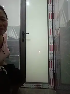 Snapshot of -Lytina- chatting on 27, 5, 2026 -Lytina- online show from 27, 5, 2026