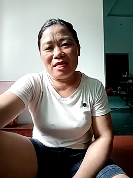 Snapshot of -Lytina- chatting on 22, 6, 2026 -Lytina- online show from 22, 6, 2026