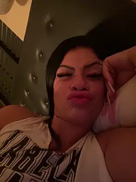 Snapshot of belababyy chatting on 5, 6, 2026 belababyy online show from 5, 6, 2026