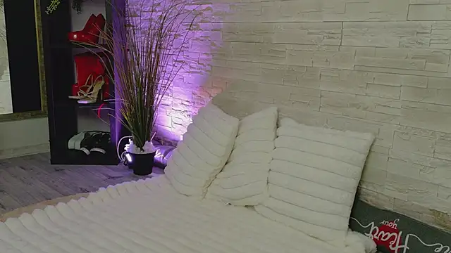 Snapshot of VanessaVosss chatting on 13, 5, 2026 VanessaVosss online show from 13, 5, 2026