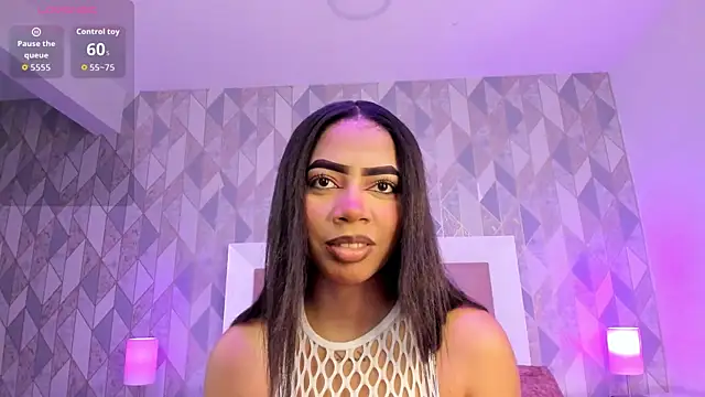 Snapshot of TyraKayne chatting on 1, 7, 2026 TyraKayne online show from 1, 7, 2026