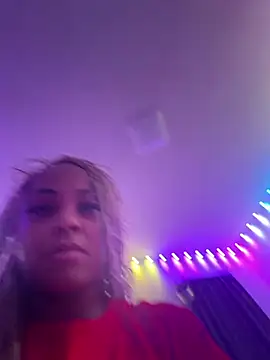 Missprettythang online show from 24, 5, 2026