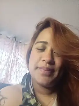 Snapshot of AriaGomez_ chatting on 4, 6, 2026 AriaGomez online show from 4, 6, 2026