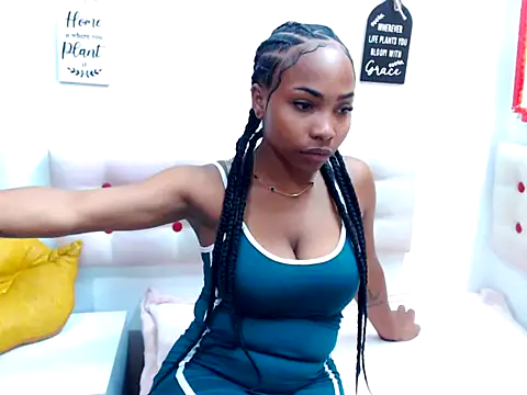 Snapshot of whitneynaugthyxxxx chatting on 9, 5, 2026 whitneynaugthyxxxx online show from 9, 5, 2026
