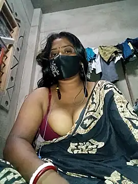 Snapshot of Miss-poly chatting on 5, 6, 2026 Miss-poly online show from 5, 6, 2026