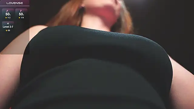 Snapshot of xxx_DownTown_xxx chatting on 27, 12, 2024 xxx DownTown xxx online show from 27, 12, 2024