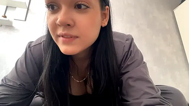 Snapshot of AiEsquer chatting on 26, 5, 2026 AiEsquer online show from 26, 5, 2026