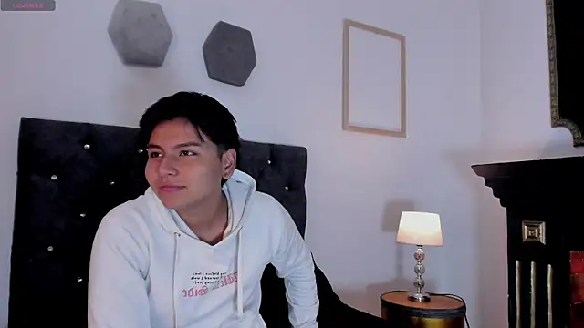 Snapshot of _maximo_1 chatting on 10, 6, 2026 maximo 1 online show from 10, 6, 2026