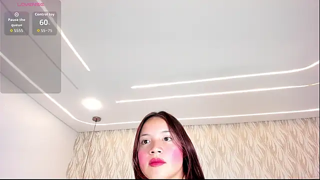 Snapshot of Aurora_bellamont chatting on 7, 7, 2026 Aurora bellamont online show from 7, 7, 2026