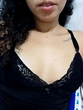 Snapshot of venuseyes25 chatting on 24, 5, 2026 venuseyes25 online show from 24, 5, 2026