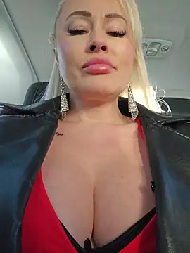 Snapshot of MILFBARBY chatting on 29, 3, 2026 MILFBARBY online show from 29, 3, 2026