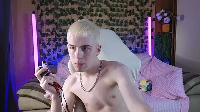 Tommy CrashXXX online show from 31, 5, 2026
