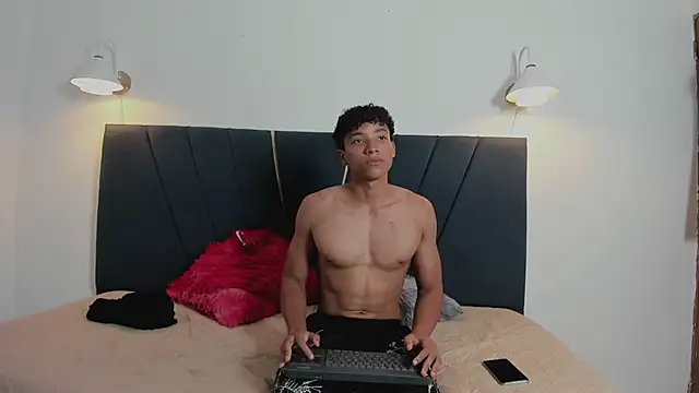michael cum23 online show from 13, 5, 2026